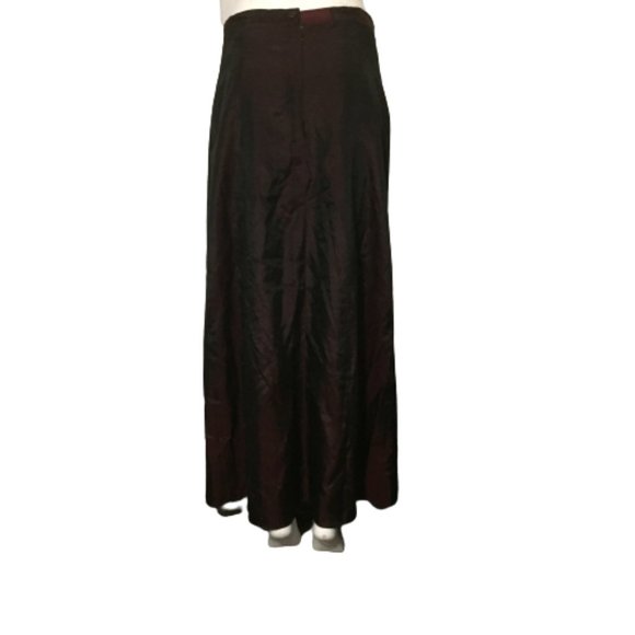 SC Collection Size M-L Burgundy Skirt - Picture 2 of 7